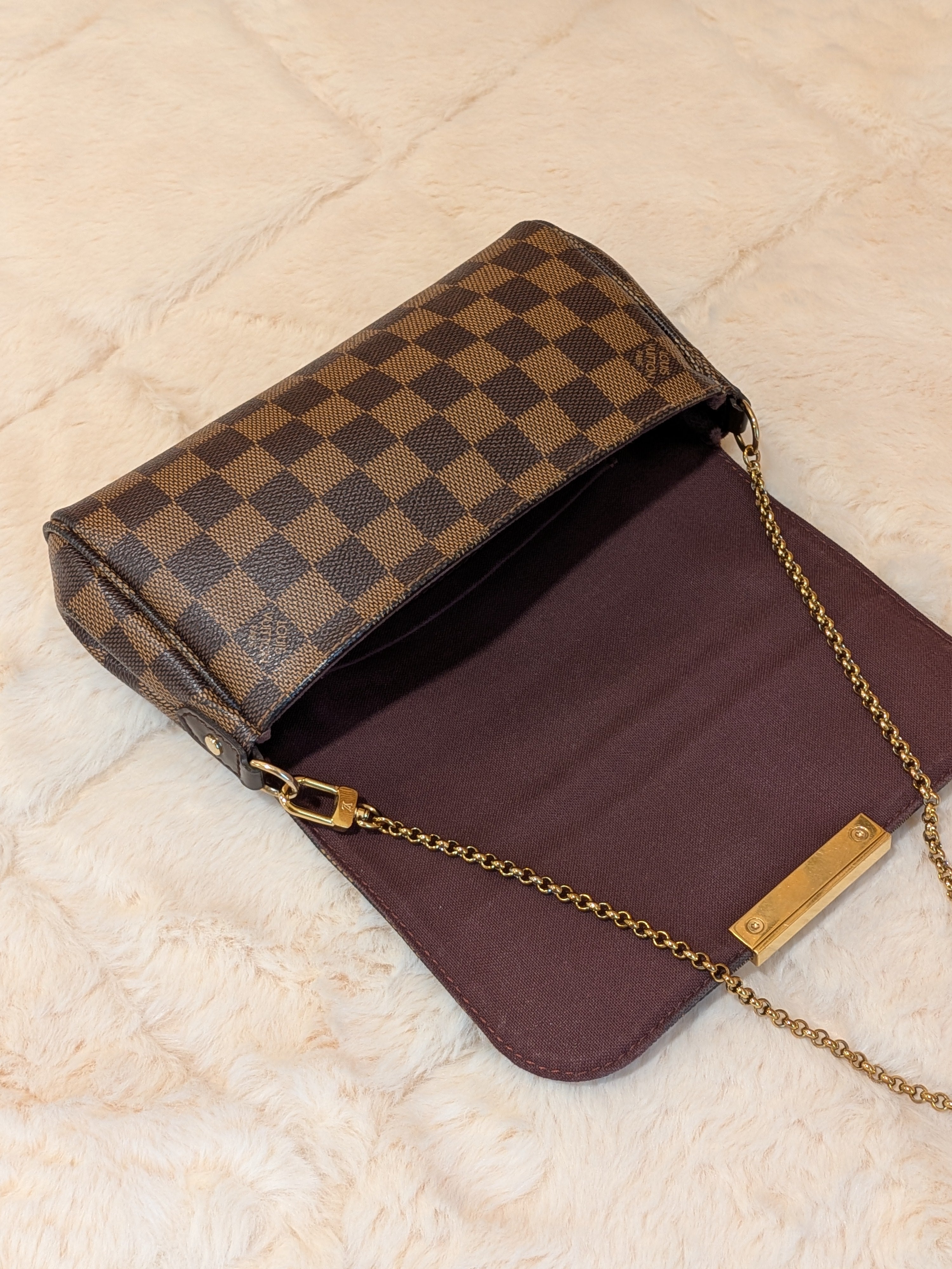 Louis Vuitton Favorite PM Damier Ebene Clutch Sling Bag