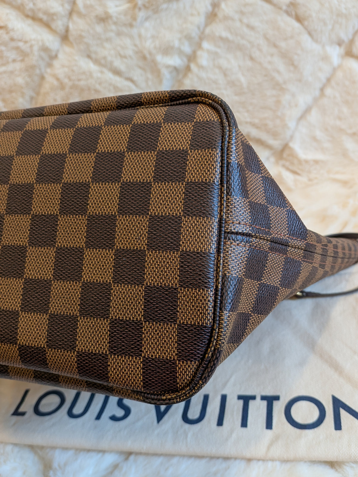 Louis Vuitton Neverfull MM Damier Ebene with Pouch