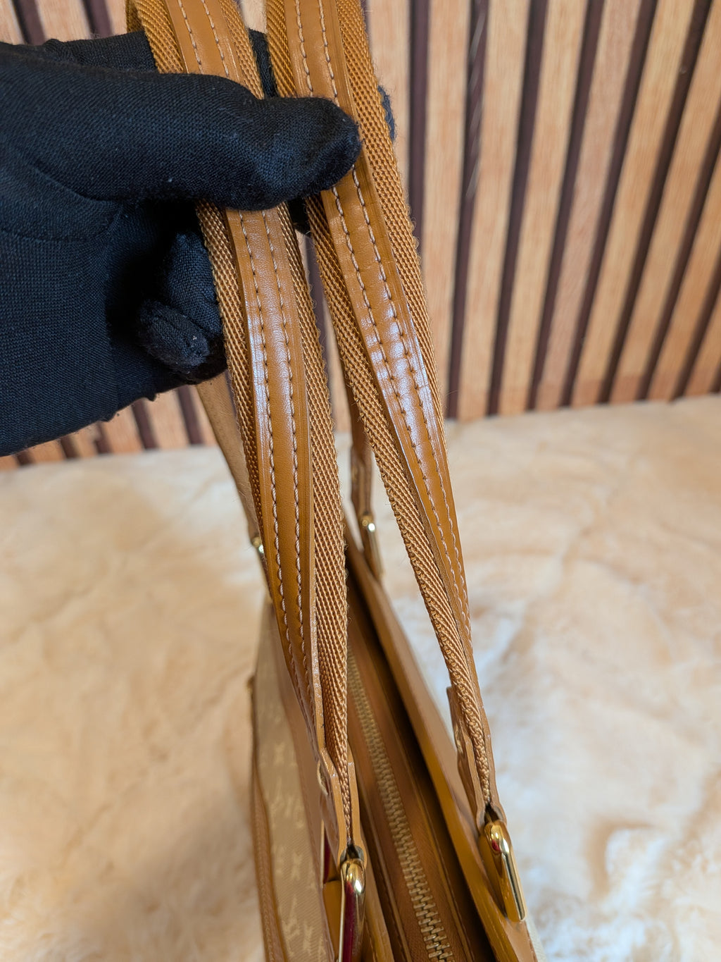 Louis Vuitton Minilin Lucille PM Monogram Beige