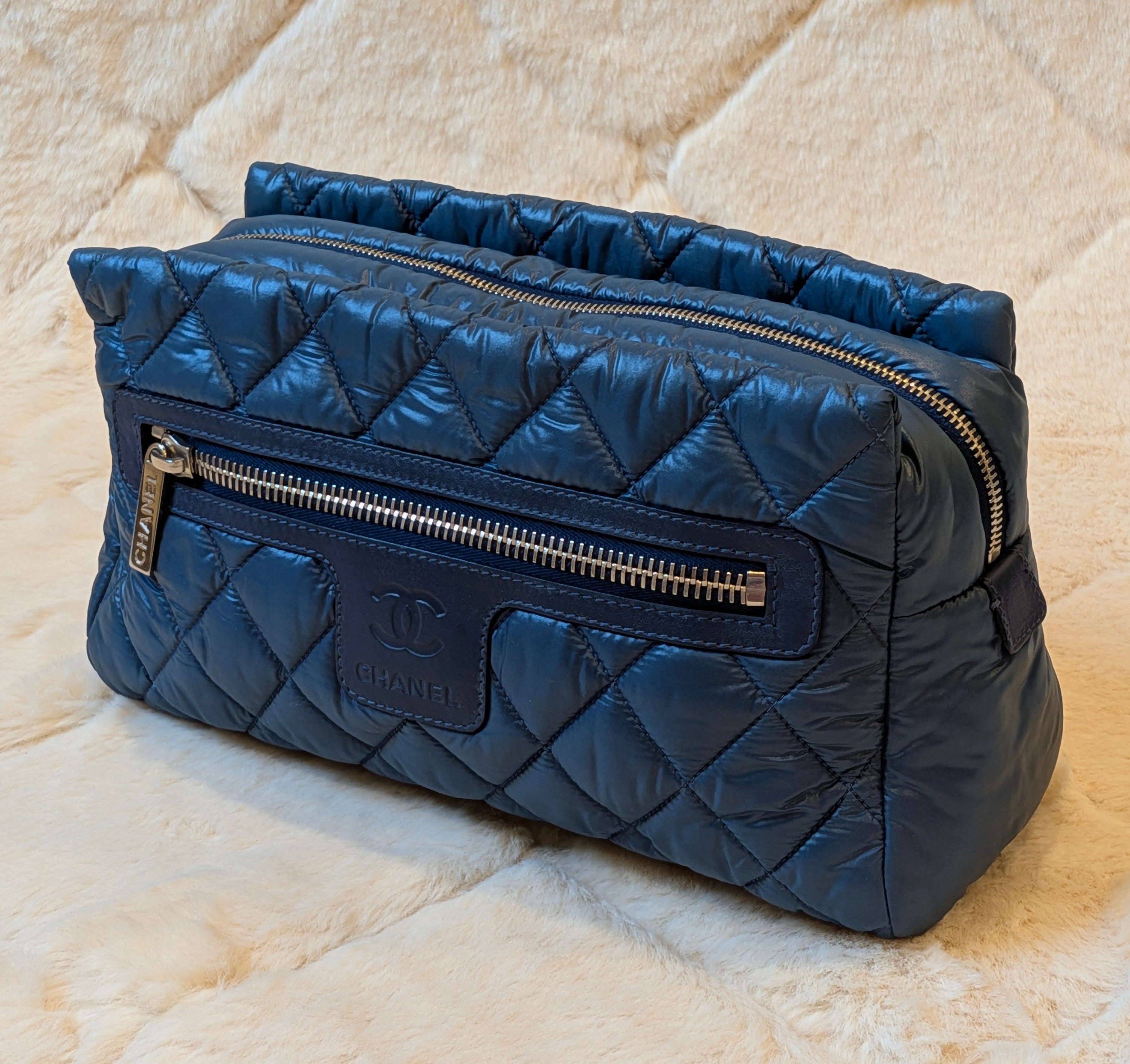 Chanel Coco Cocoon Cosmetics Pouch Nylon Navy Blue