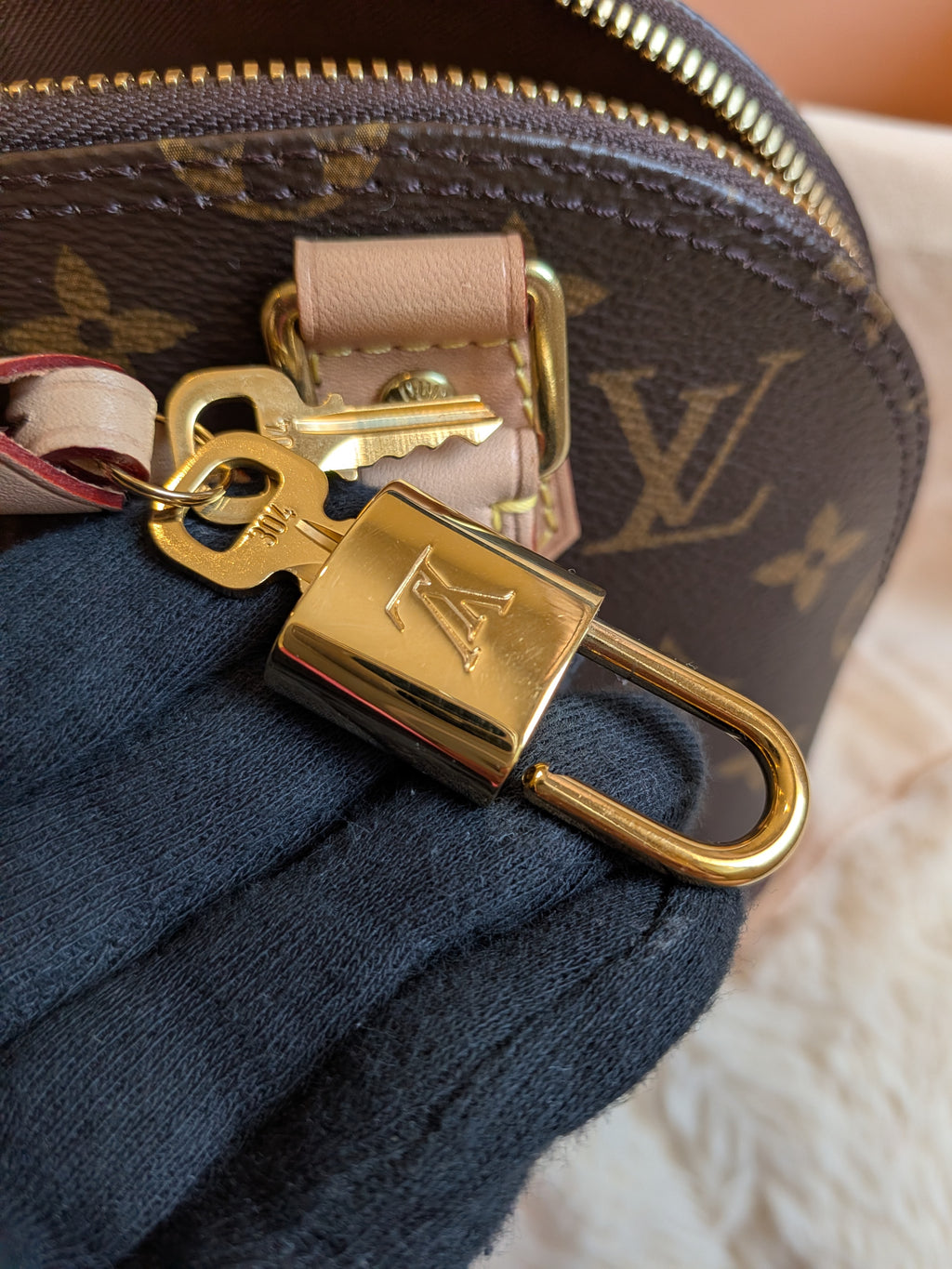 Louis Vuitton Bb Alma Monogram Canvas