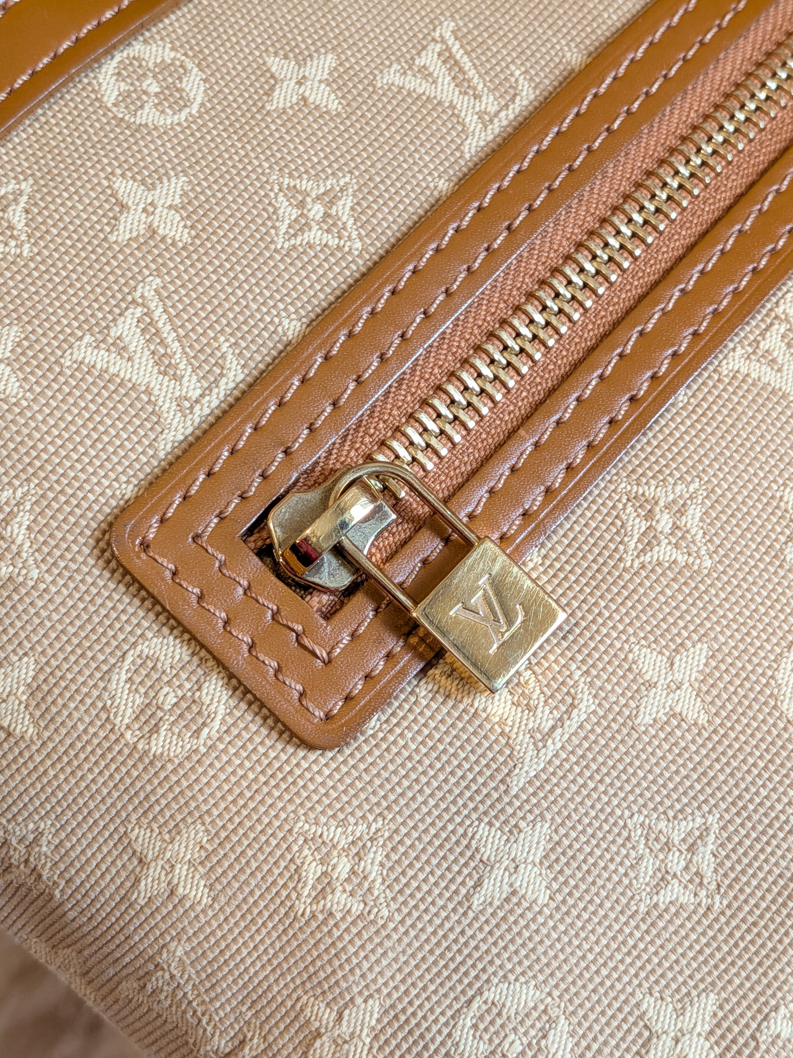 Louis Vuitton Minilin Lucille PM Monogram Beige