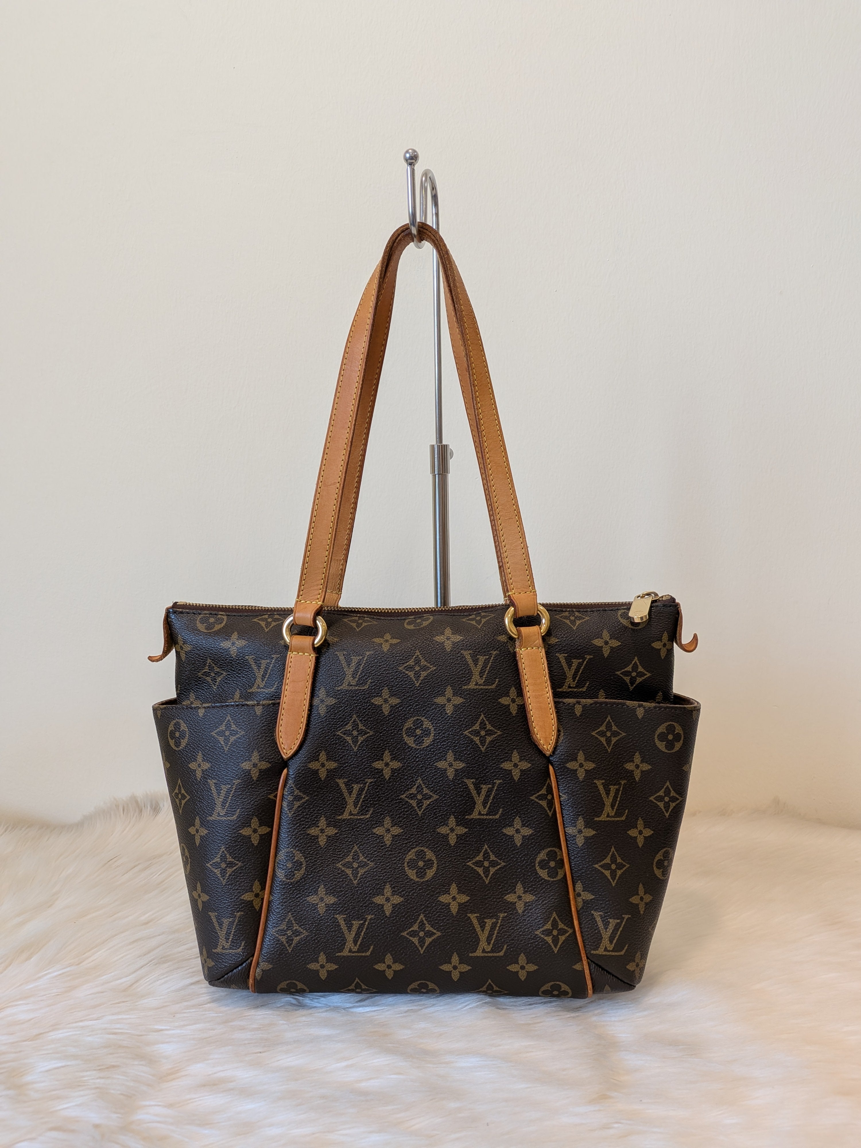 Louis Vuitton Totally PM Tote Monogram Canvas
