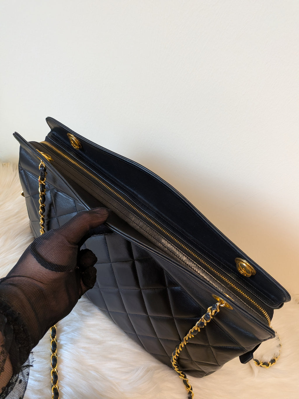 Chanel Diamond Quilted Lambskin Black Large in 24k Plated Gold  Hardware (vintage)