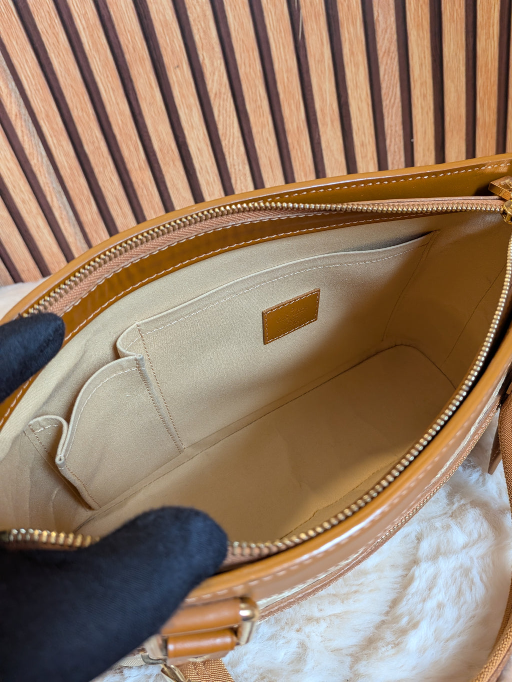Louis Vuitton Minilin Lucille PM Monogram Beige