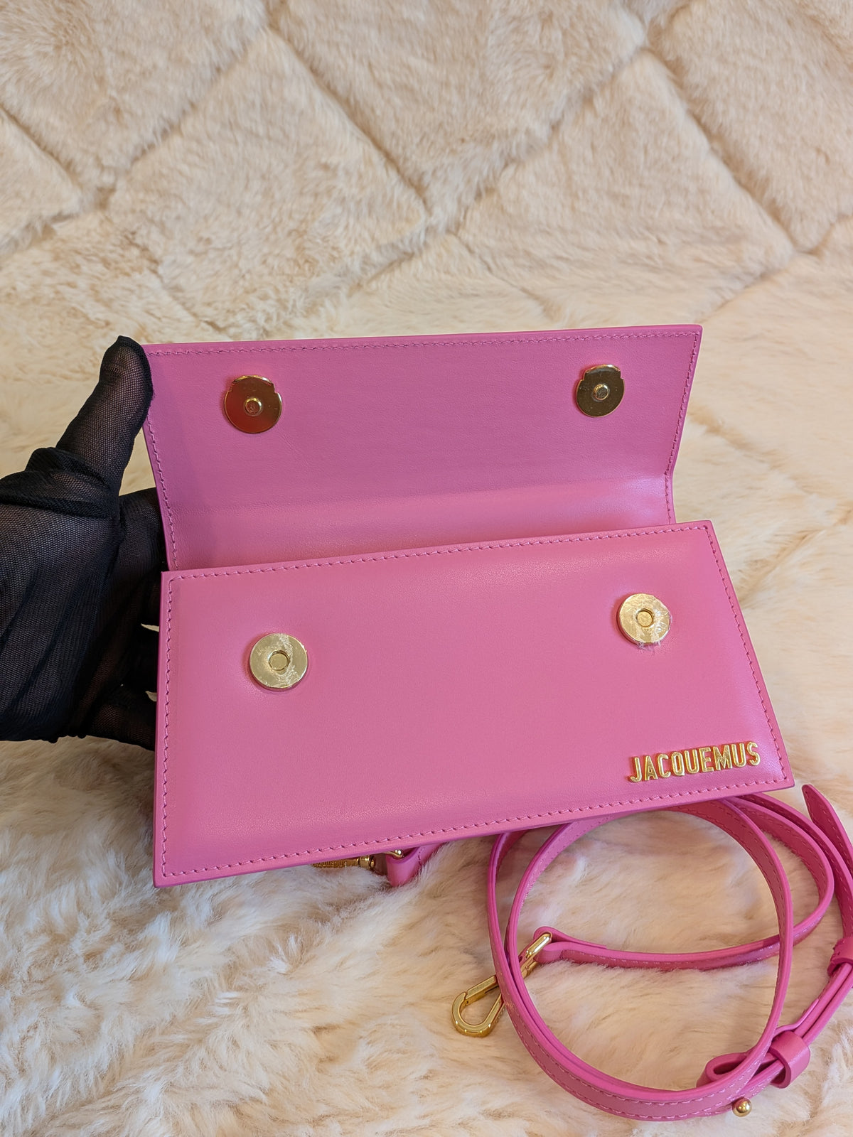Jacquemus Chiquito Long Neon Pink