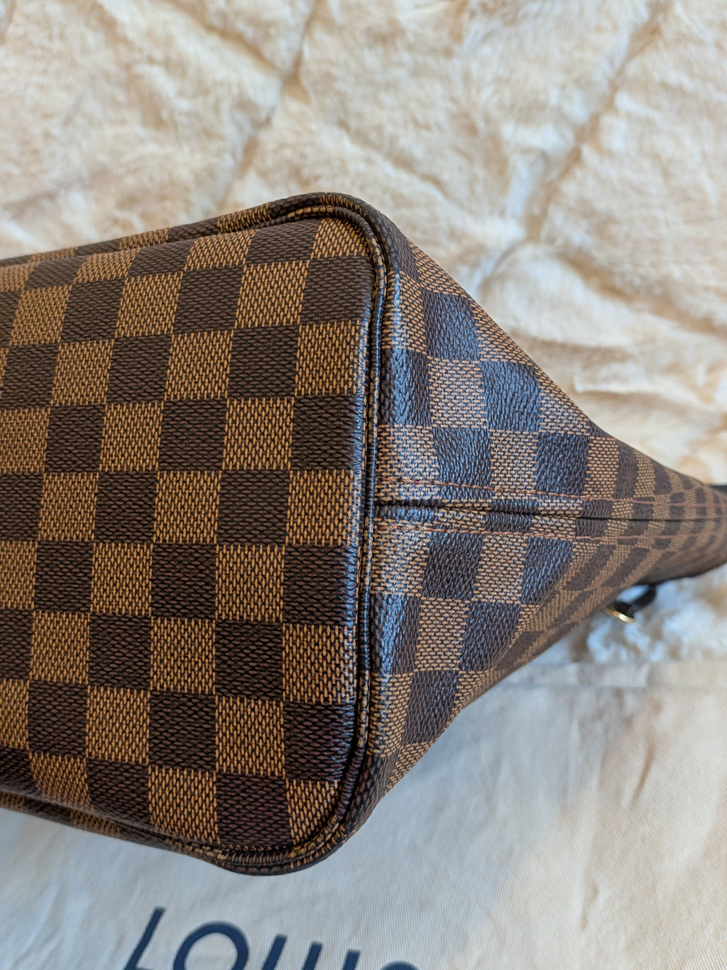 Louis Vuitton Neverfull MM Damier Ebene with Pouch