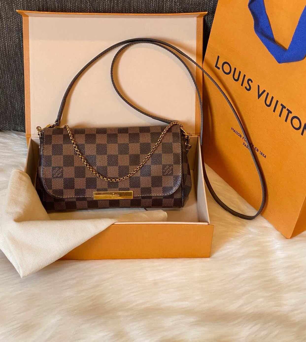 Louis Vuitton Favorite PM Damier Ebene Clutch Sling Bag