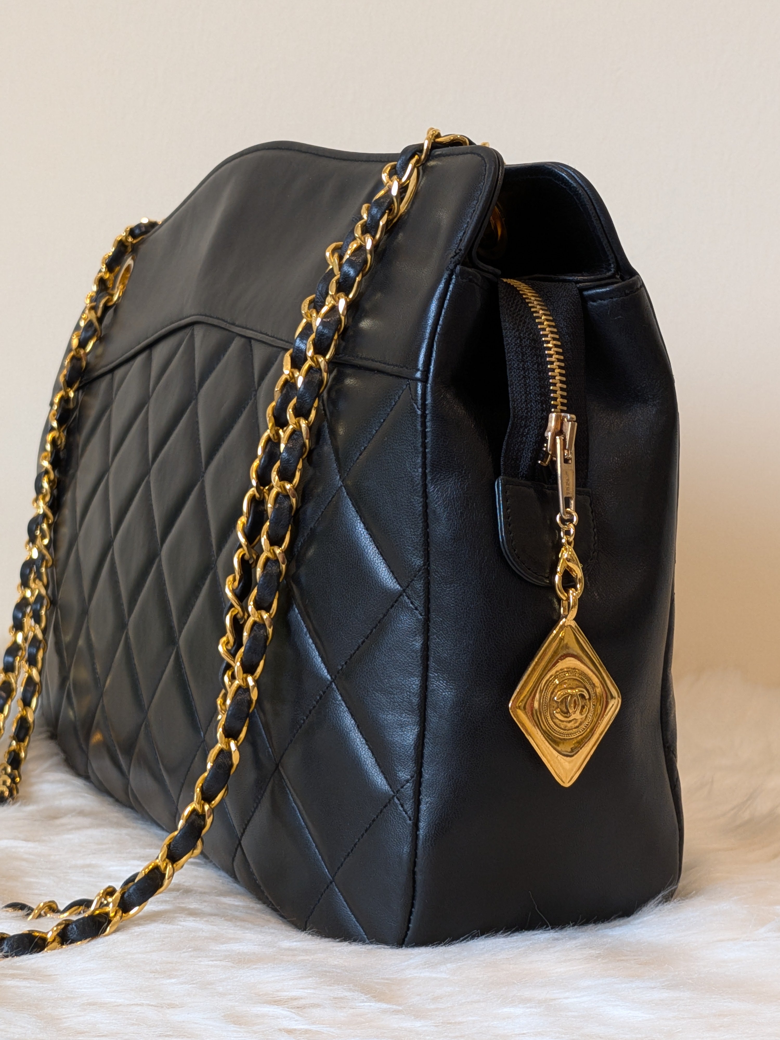 Chanel Diamond Quilted Lambskin Black Large in 24k Plated Gold  Hardware (vintage)