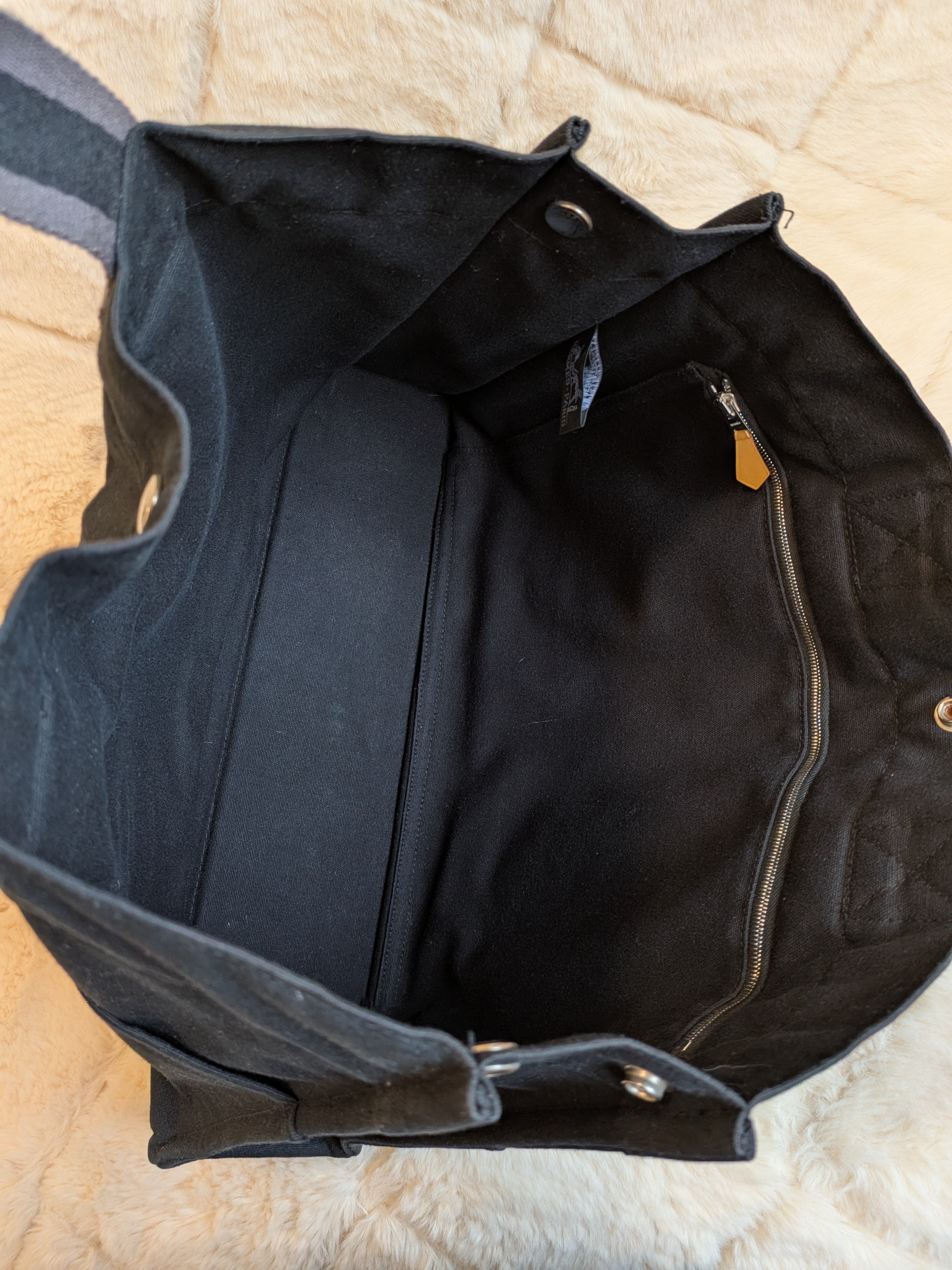 Hermes Fourre-Tote MM Black Canvas