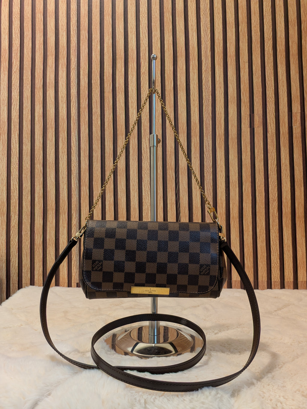 Louis Vuitton Favorite PM Damier Ebene Clutch Sling Bag