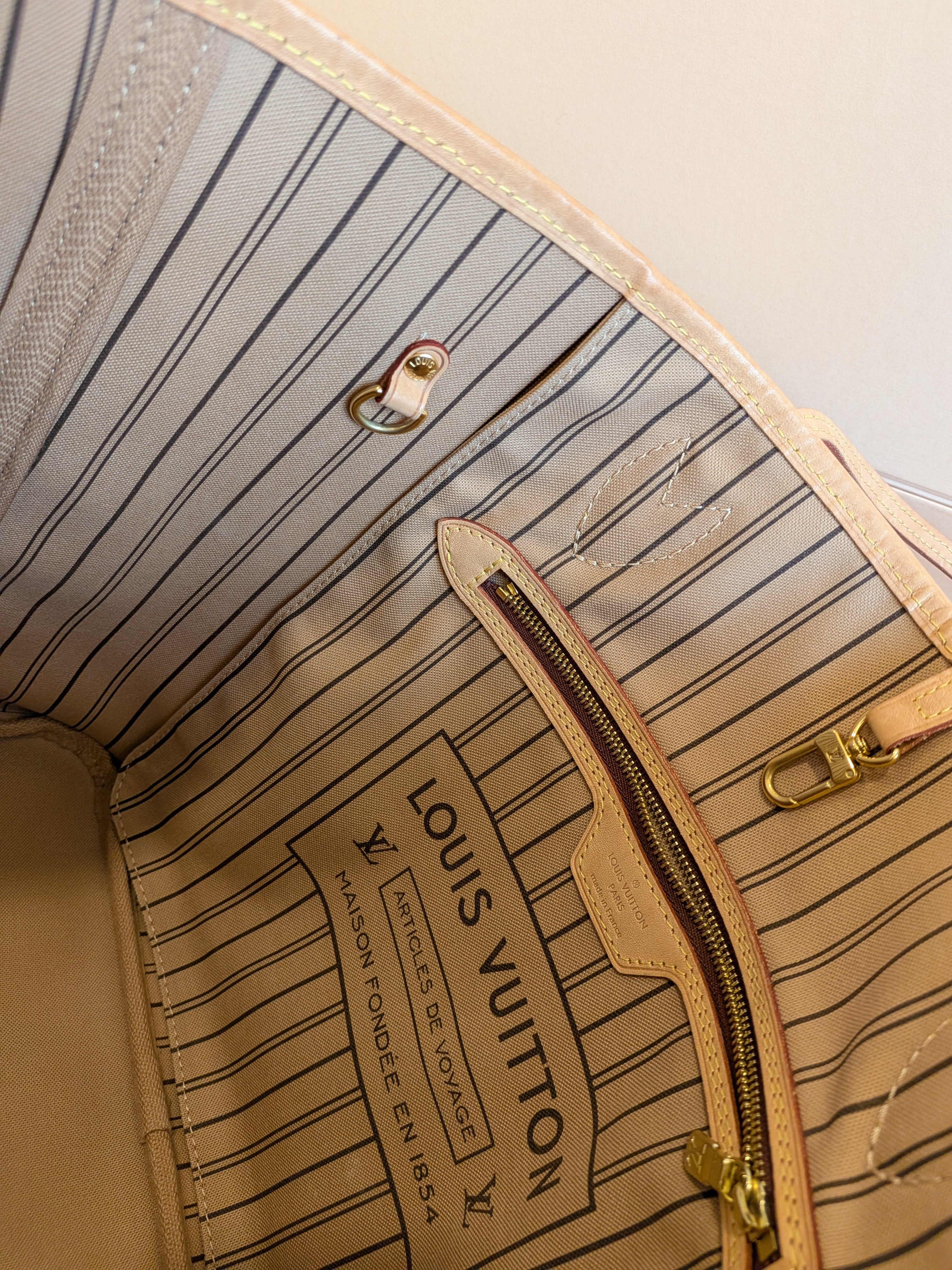 Louis Vuitton Neverfull MM Monogram Canvas (NFC)