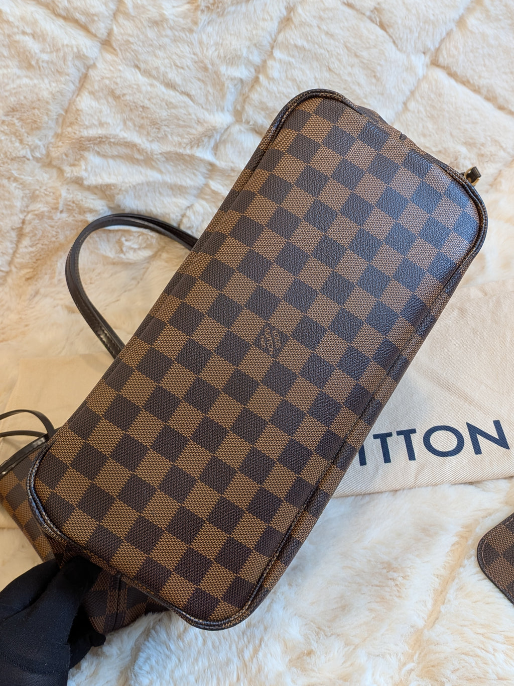 Louis Vuitton Neverfull MM Damier Ebene with Pouch