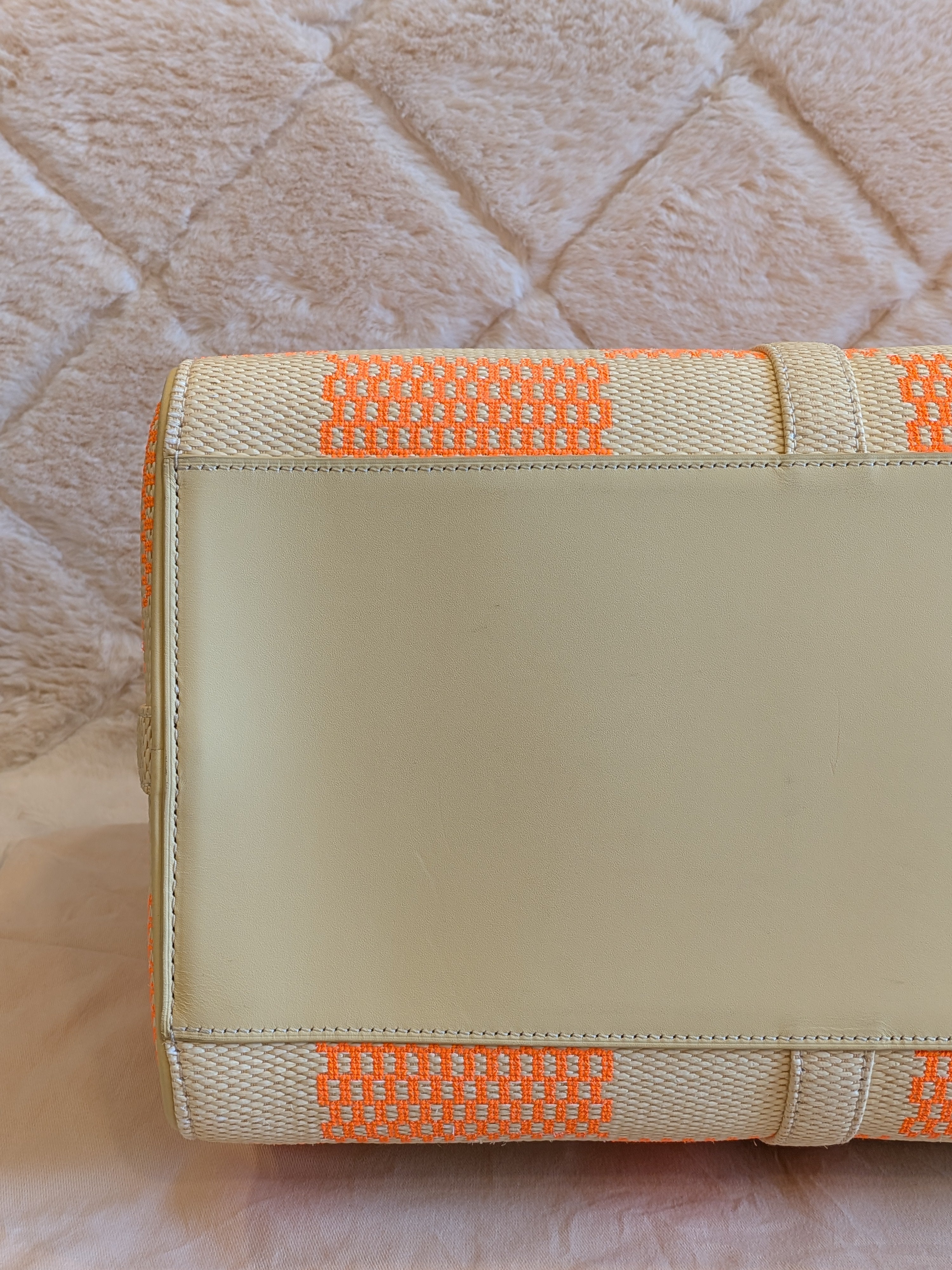 Louis Vuitton Keepall Bandouliere 50 Wooven Raphia Giant Damier/Orange Beige By: Virgil Abloh's iconic Spring/Summer 2021 Collection