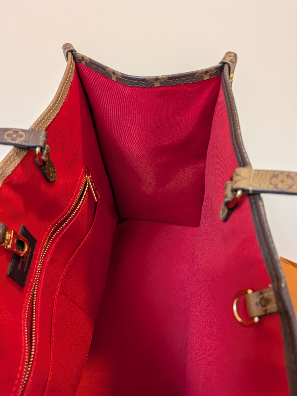 Louis Vuitton On The Go Gm Reverse Giant Monogram
