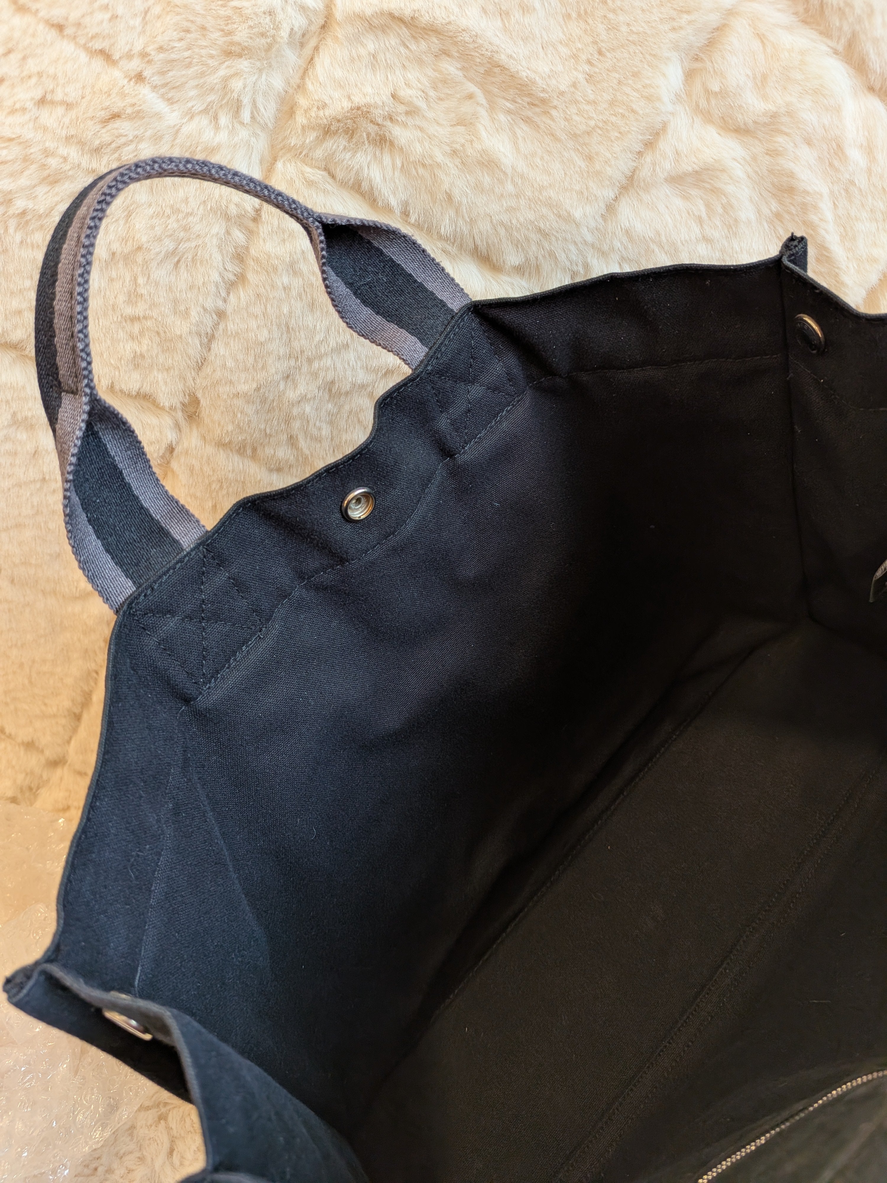 Hermes Fourre-Tote MM Black Canvas