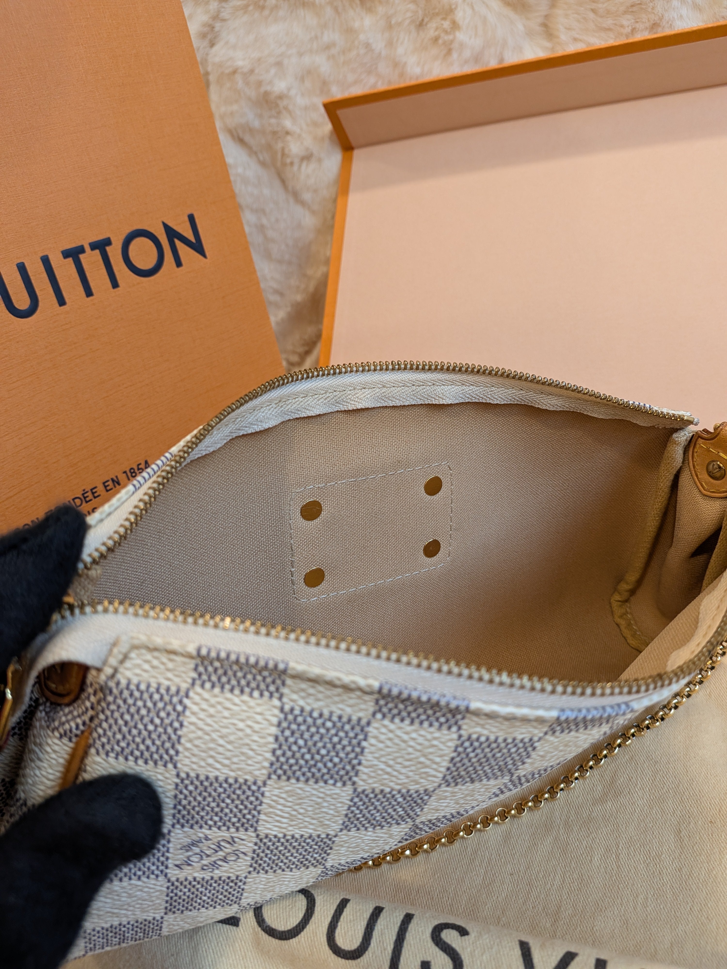 Louis Vuitton Eva Clutch Sling Bag Damier Azur