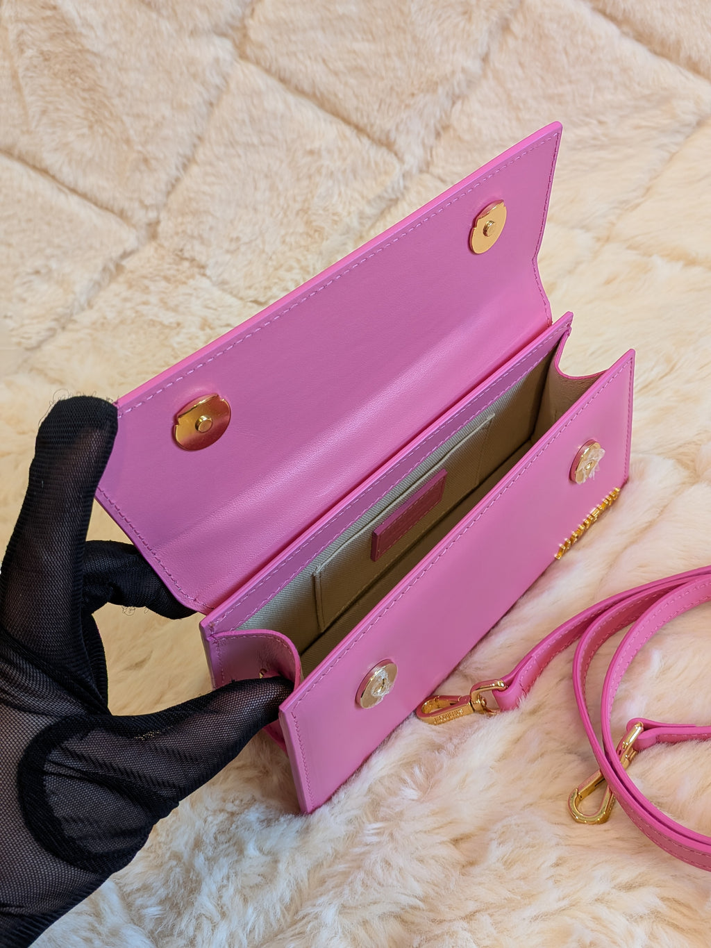 Jacquemus Chiquito Long Neon Pink