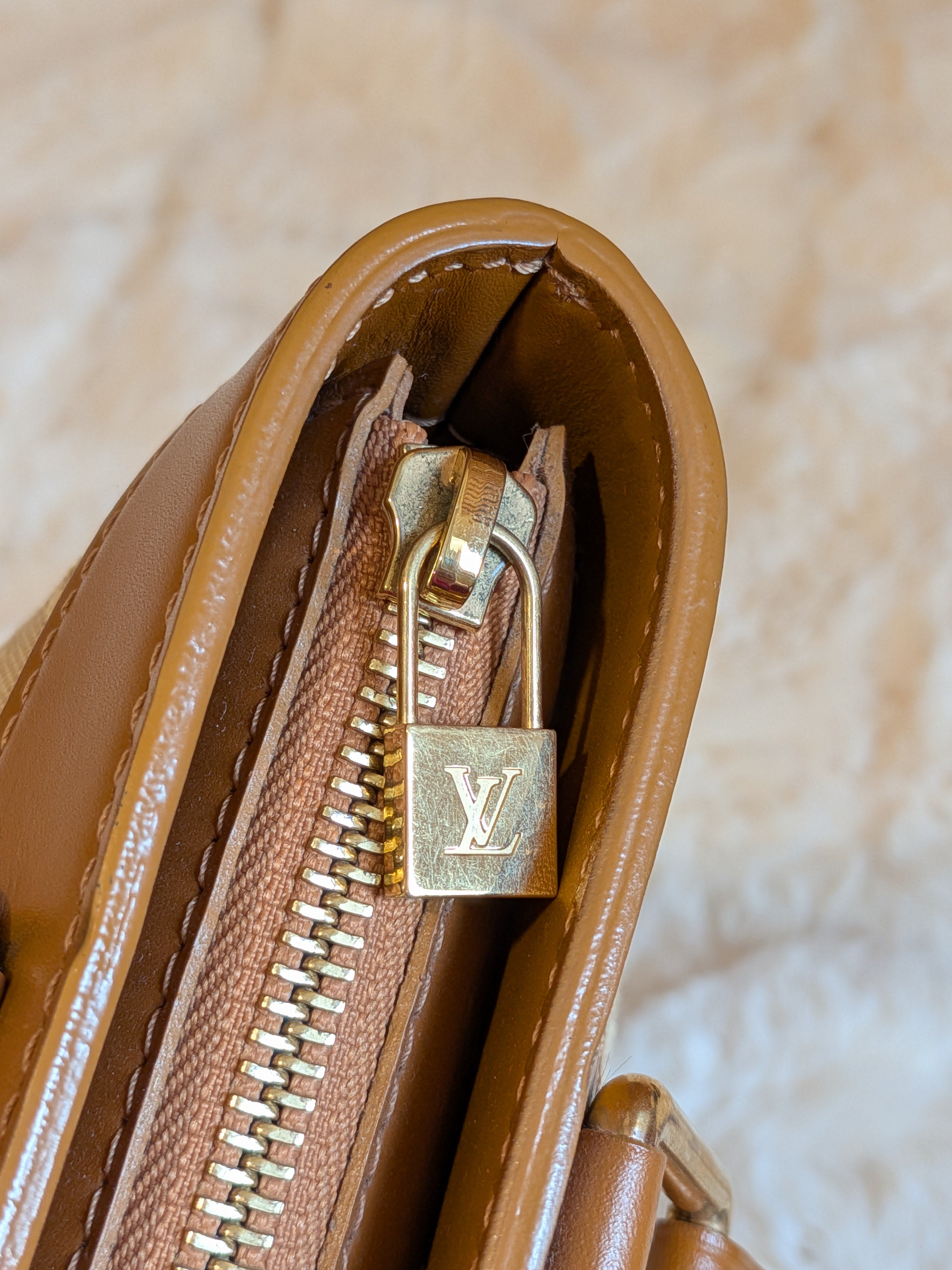Louis Vuitton Minilin Lucille PM Monogram Beige