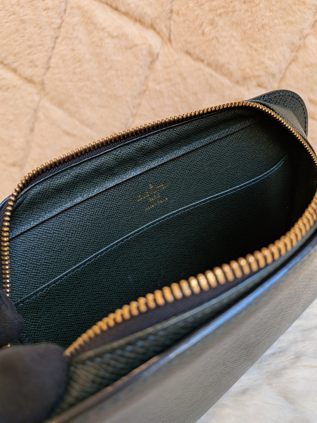 Louis Vuitton Baikal Wristlet Clutch Taiga Leather Dark Green