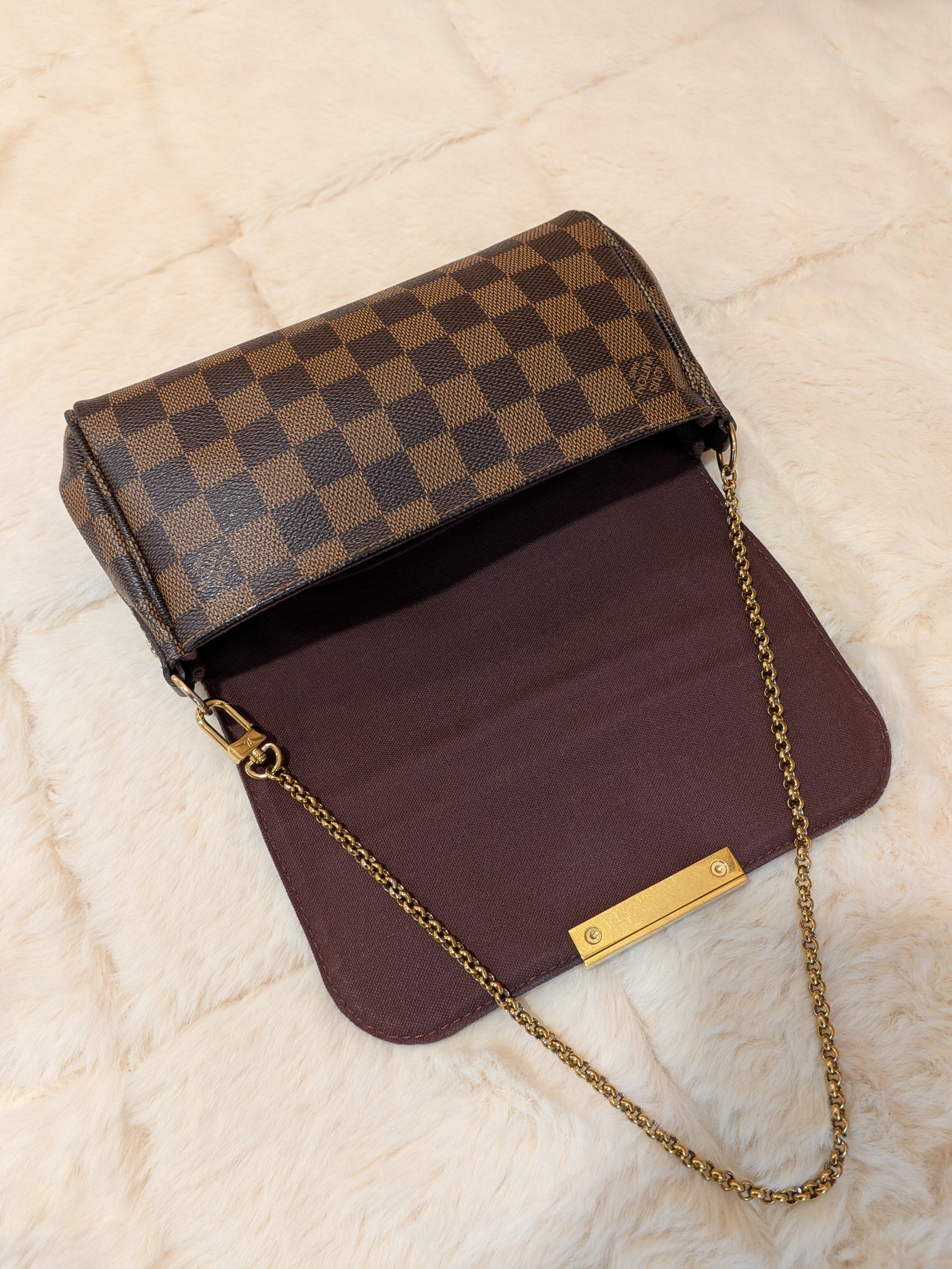 Louis Vuitton Favorite PM Damier Ebene Clutch Sling Bag