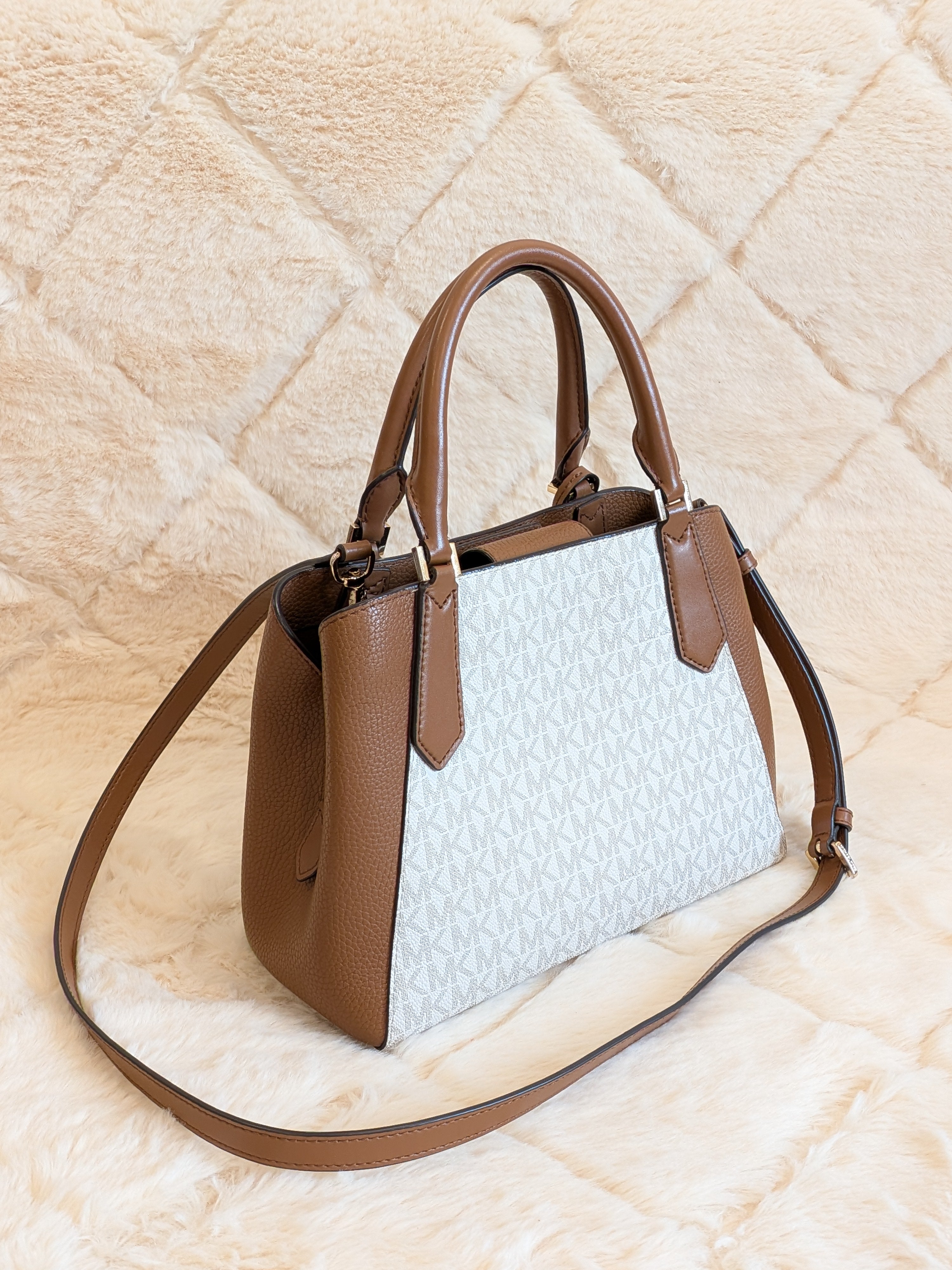 Michael Kors Kimberly Satchel Signature Vanilla Brown
