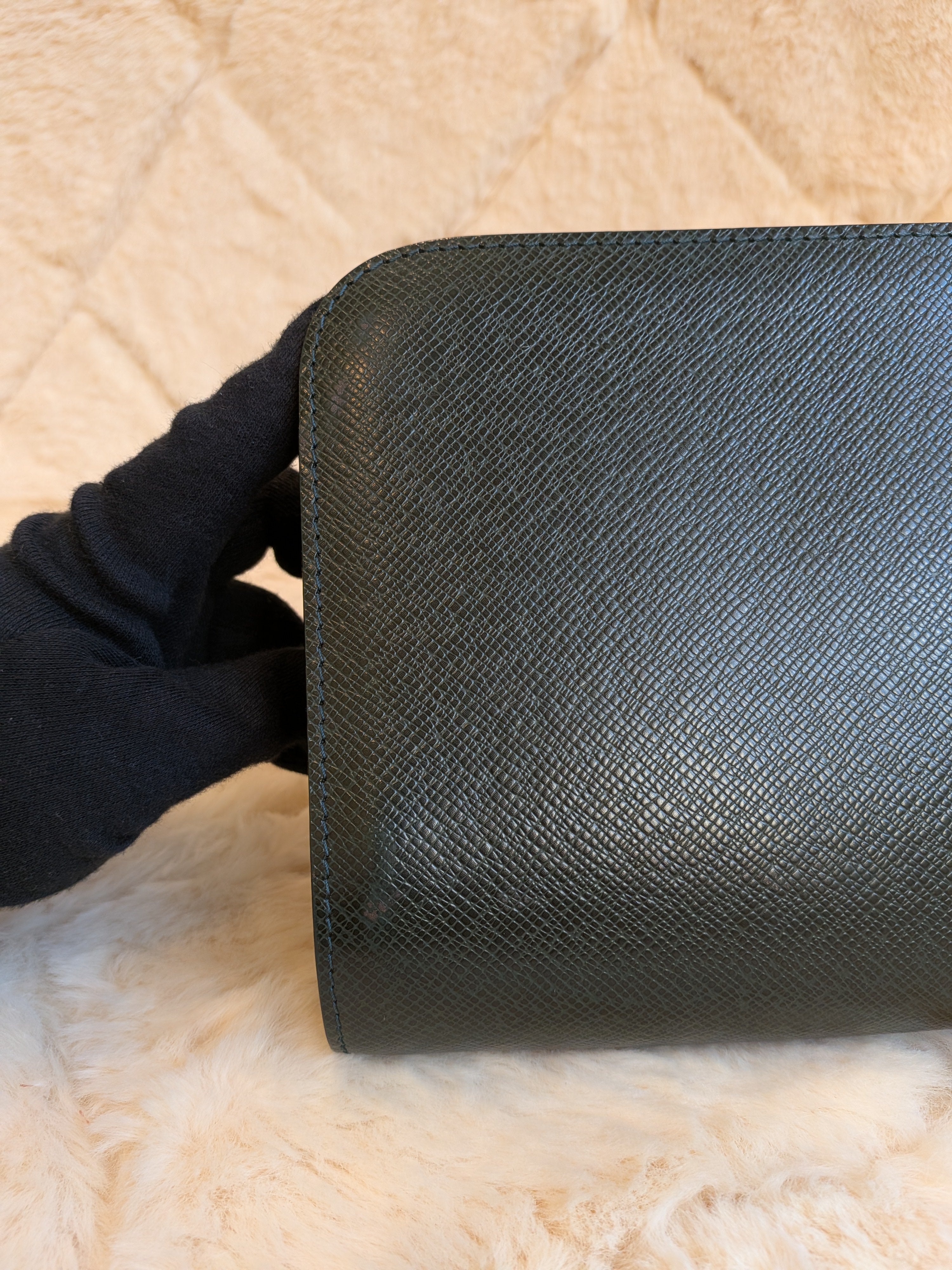 Louis Vuitton Baikal Wristlet Clutch Taiga Leather Dark Green