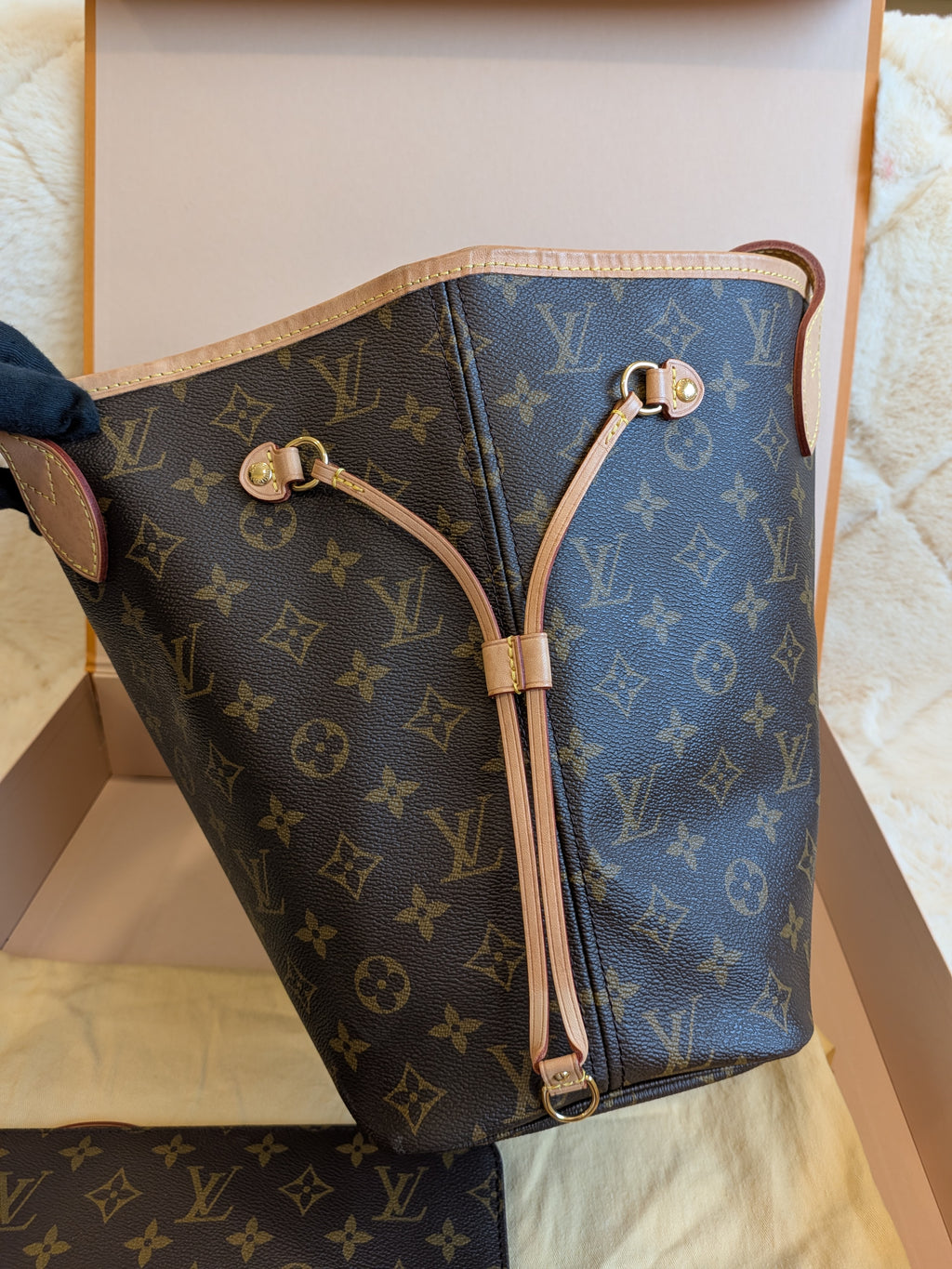 Louis Vuitton Neverfull MM Monogram Canvas (NFC)
