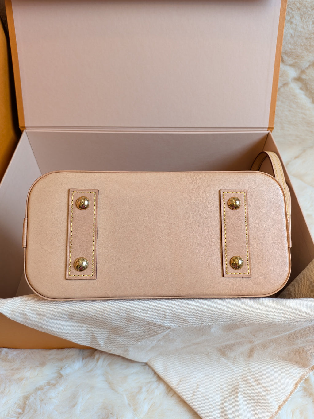 Louis Vuitton Bb Alma Monogram Canvas