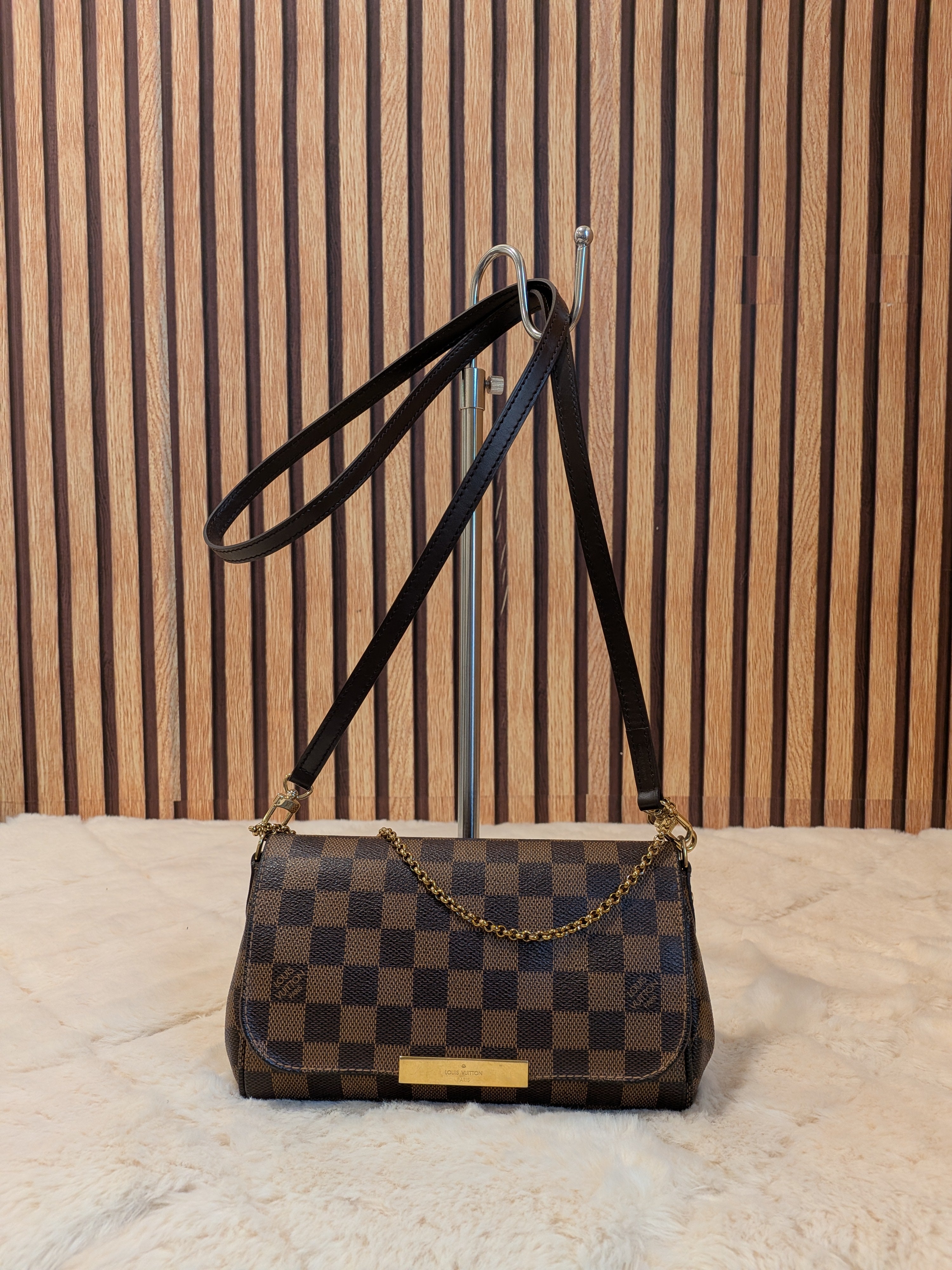 Louis Vuitton Favorite PM Damier Ebene Clutch Sling Bag