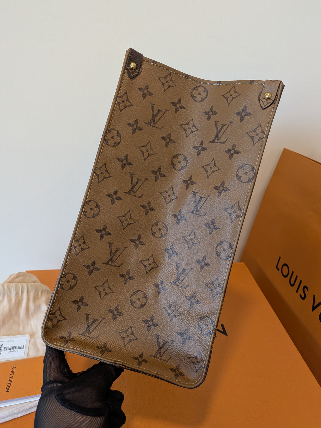 Louis Vuitton On The Go Gm Reverse Giant Monogram