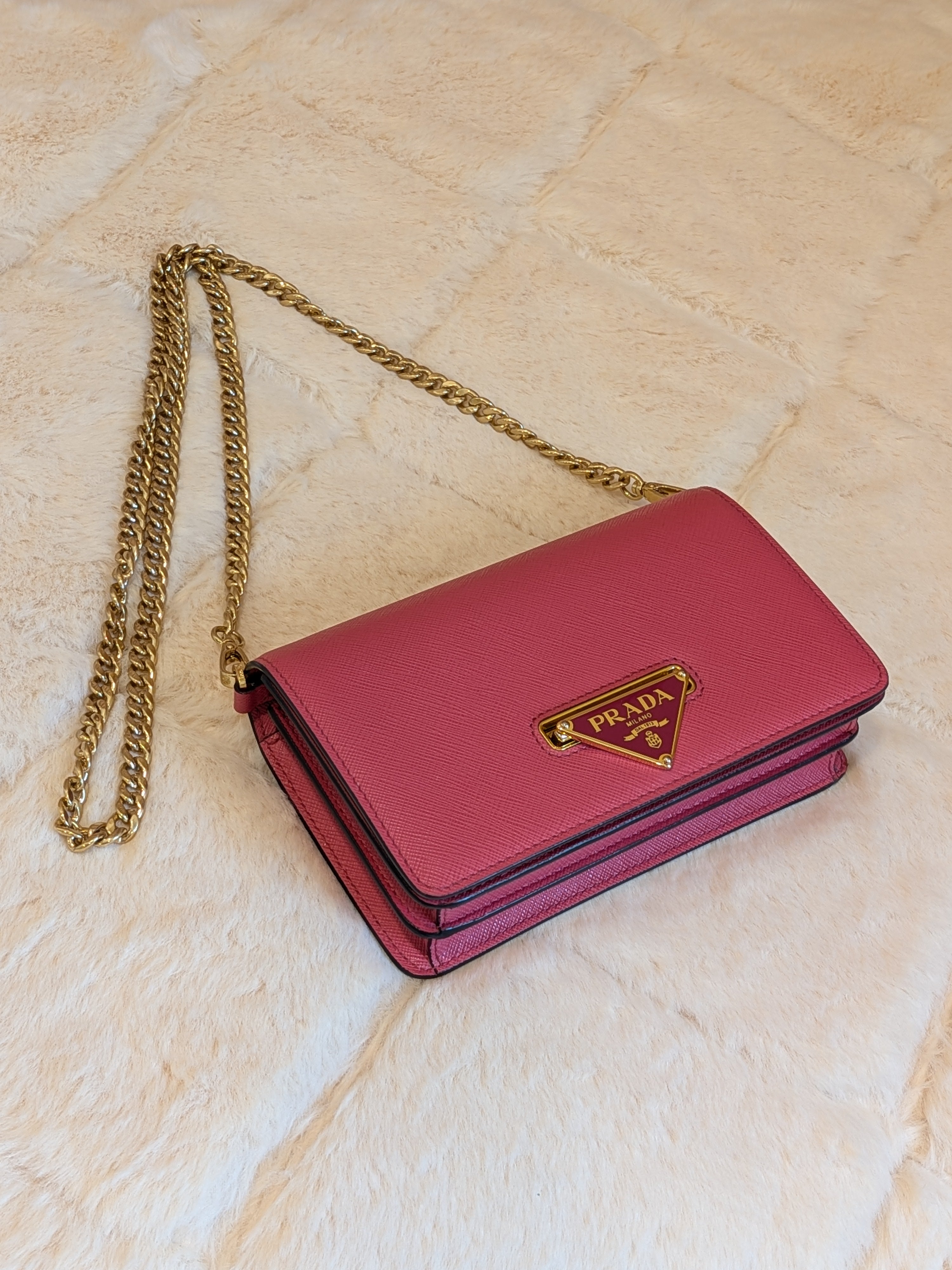 Prada WOC Saffiano Lux Flip Lock Peonia Pink