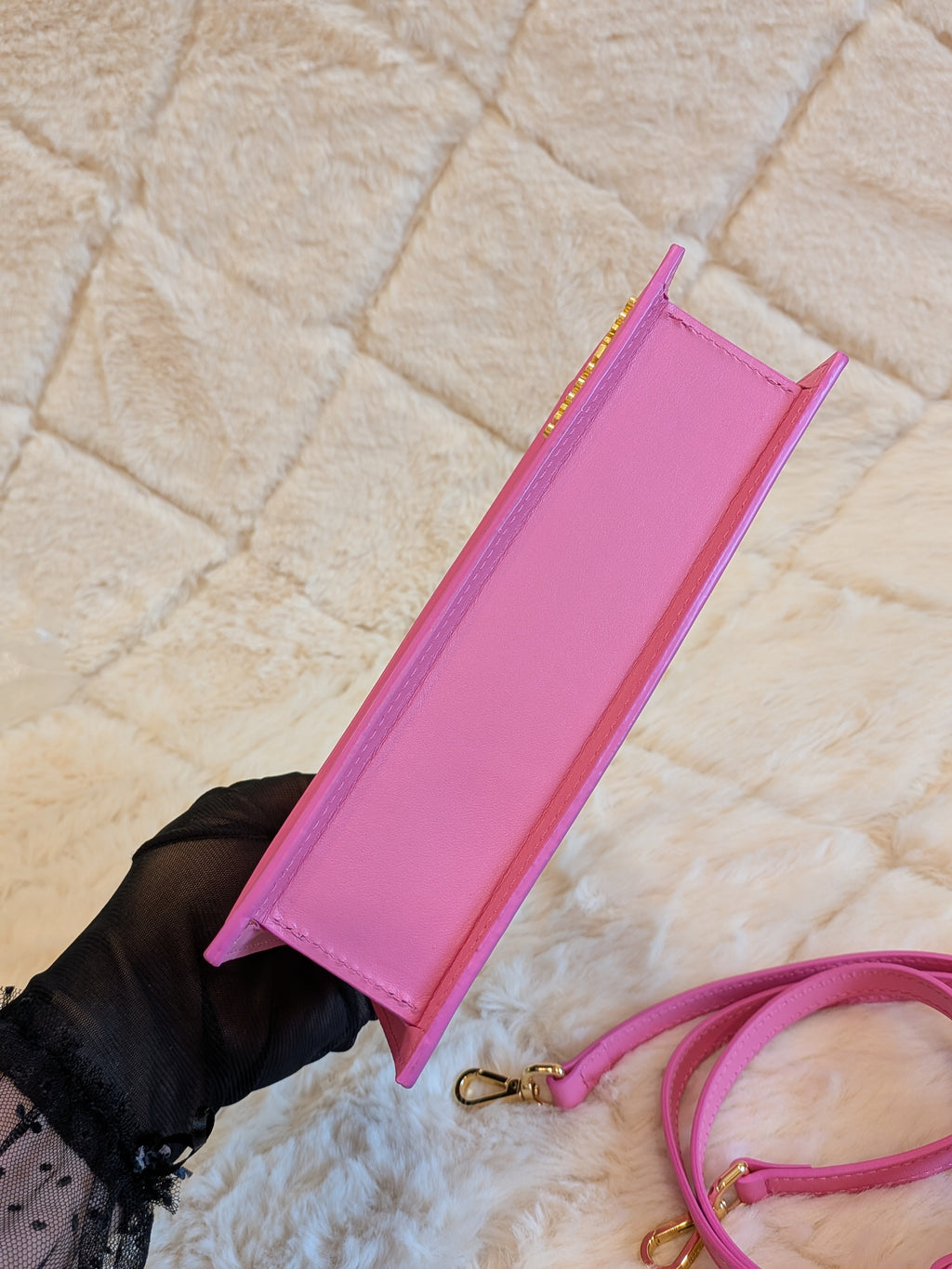 Jacquemus Chiquito Long Neon Pink