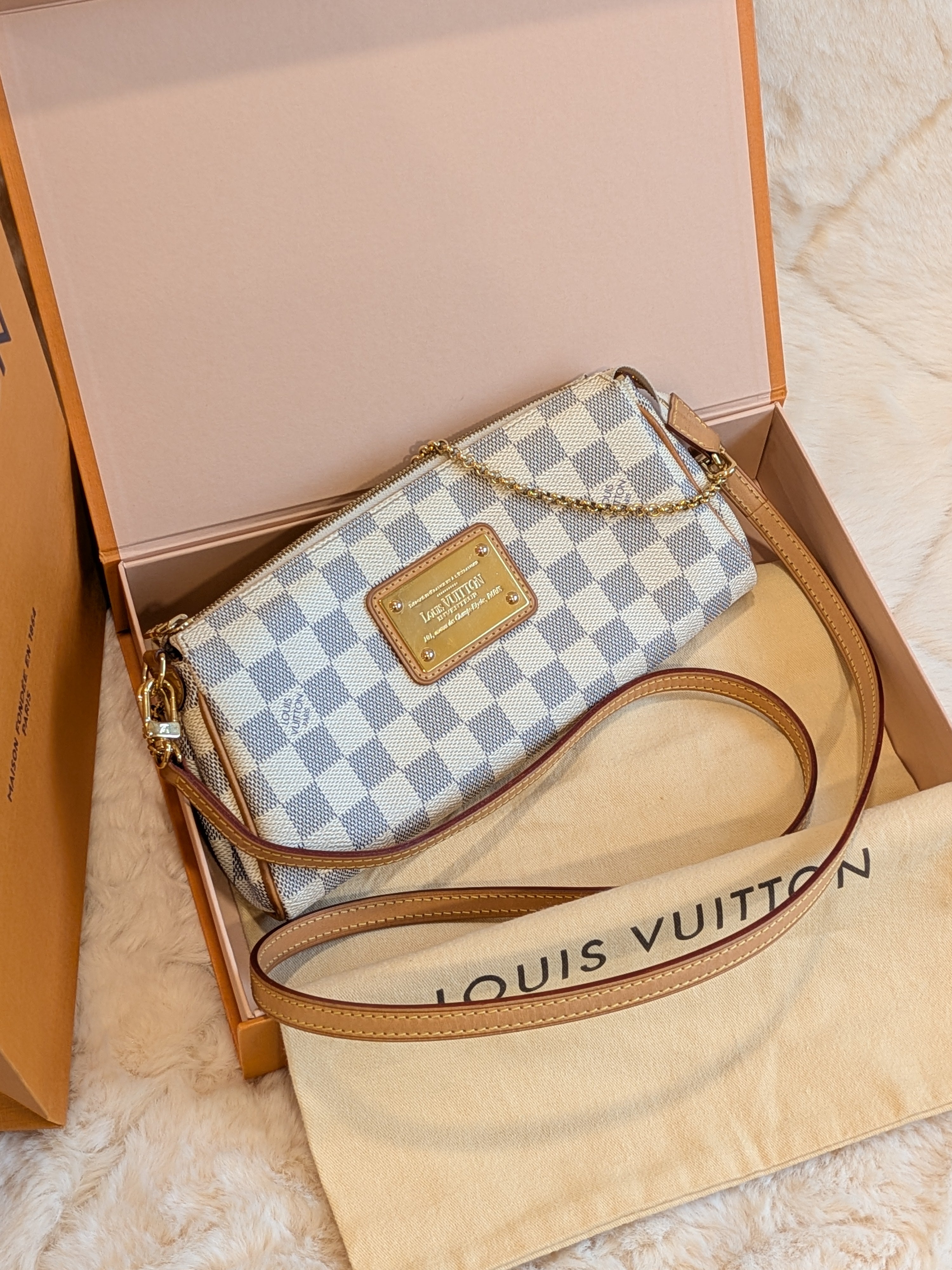 Louis Vuitton Eva Clutch Sling Bag Damier Azur