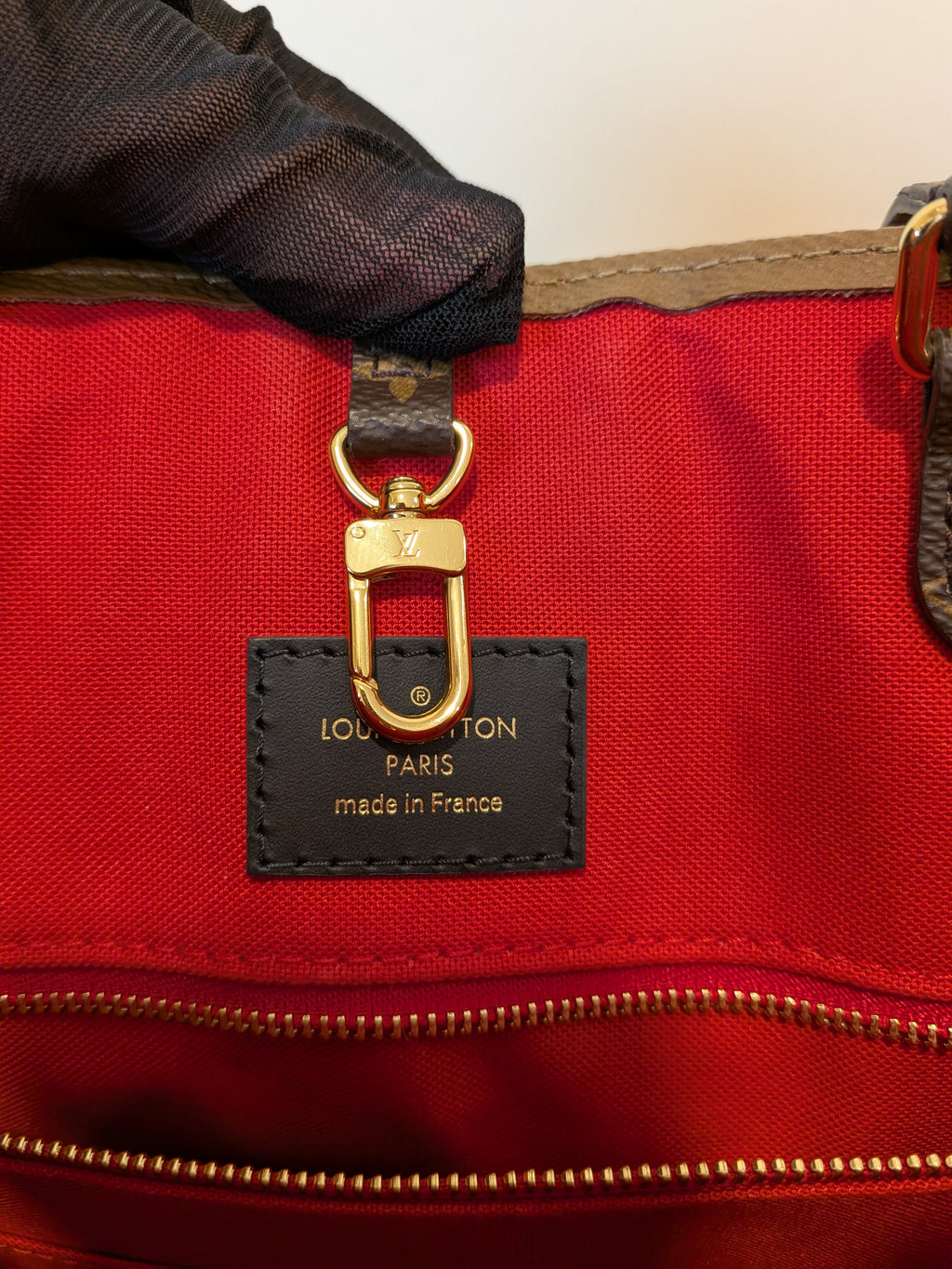 Louis Vuitton On The Go Gm Reverse Giant Monogram