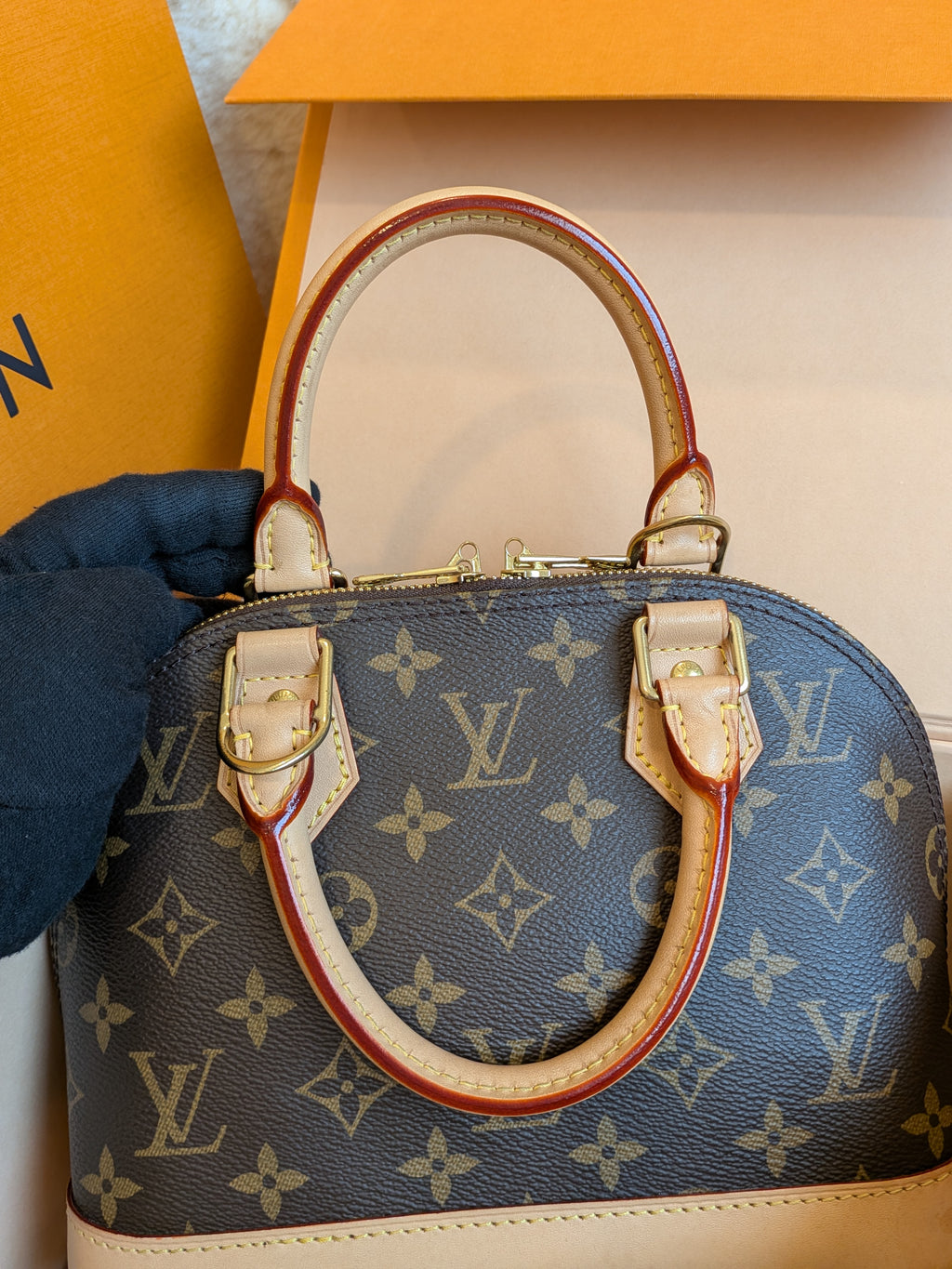 Louis Vuitton Bb Alma Monogram Canvas MICROCHIP